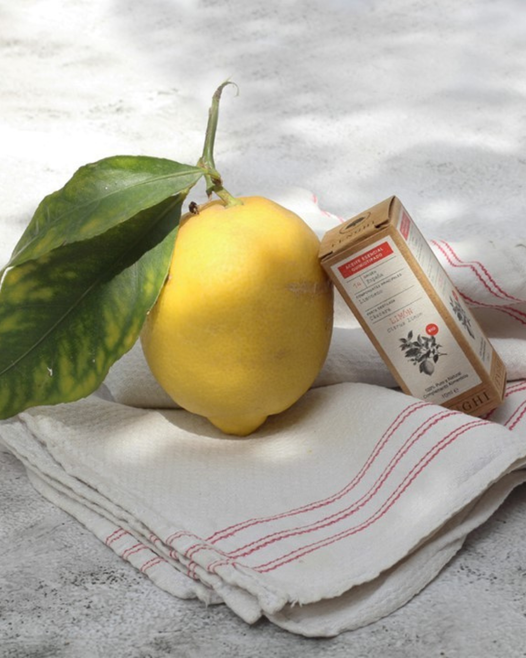 Aceite esencial de limón 100% puro y ecológico